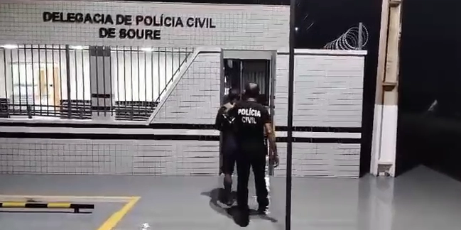 Após estuprar cavalo, homem volta em propriedade e importuna sexualmente mulher